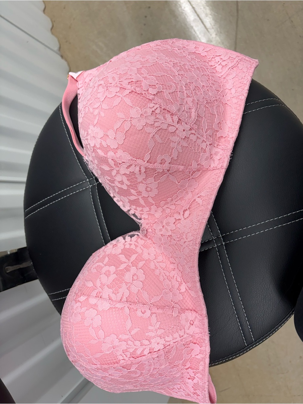 Victoria's Secret Pink Lace Molded T-Shirt Bra